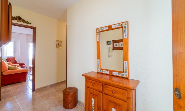 Herverkoop - Penthouse -
Torrevieja - Playa del cura