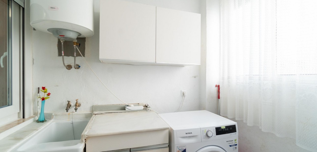 Herverkoop - Penthouse -
Torrevieja - Playa del cura