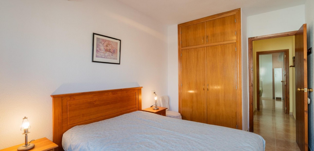 Herverkoop - Penthouse -
Torrevieja - Playa del cura