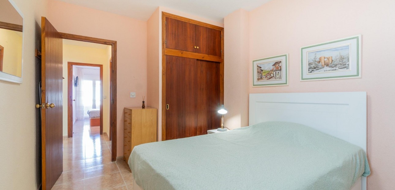 Herverkoop - Penthouse -
Torrevieja - Playa del cura