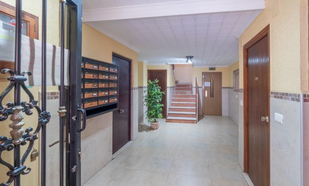 Herverkoop - Penthouse -
Torrevieja - Playa del cura