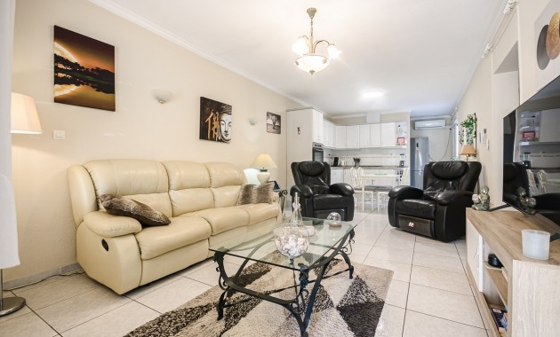 Herverkoop - House -
Torrevieja - Calas Blancas