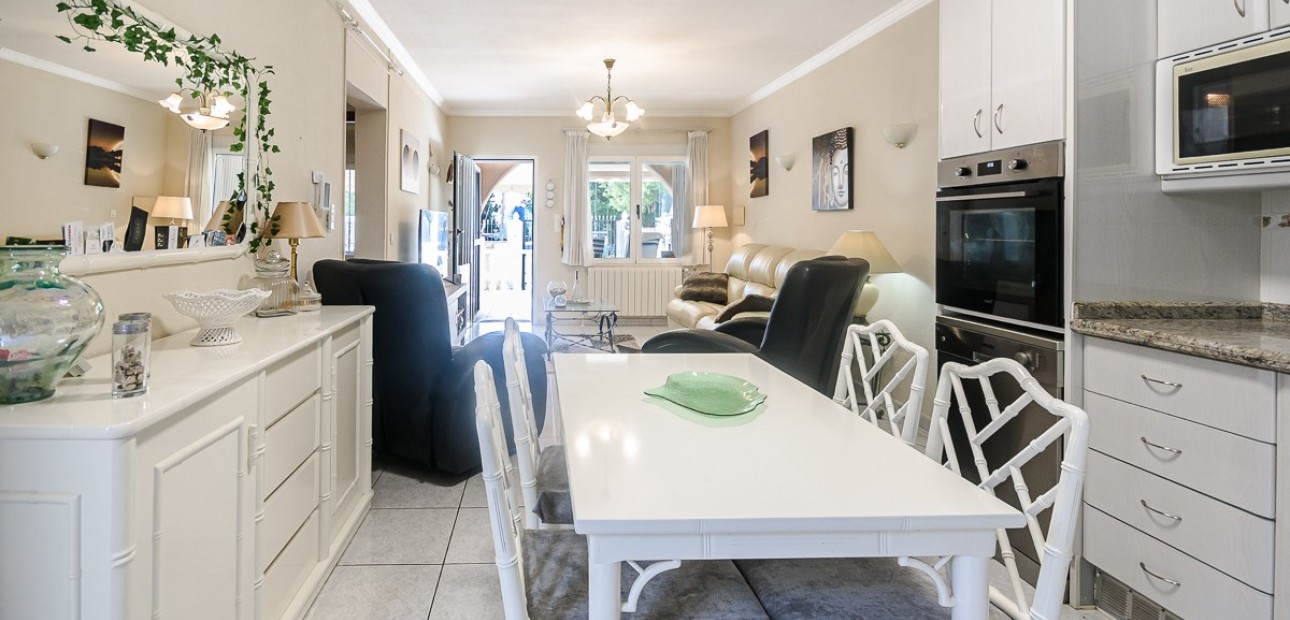 Herverkoop - House -
Torrevieja - Calas Blancas