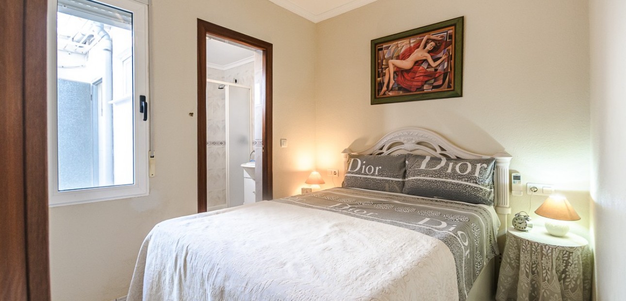 Herverkoop - House -
Torrevieja - Calas Blancas