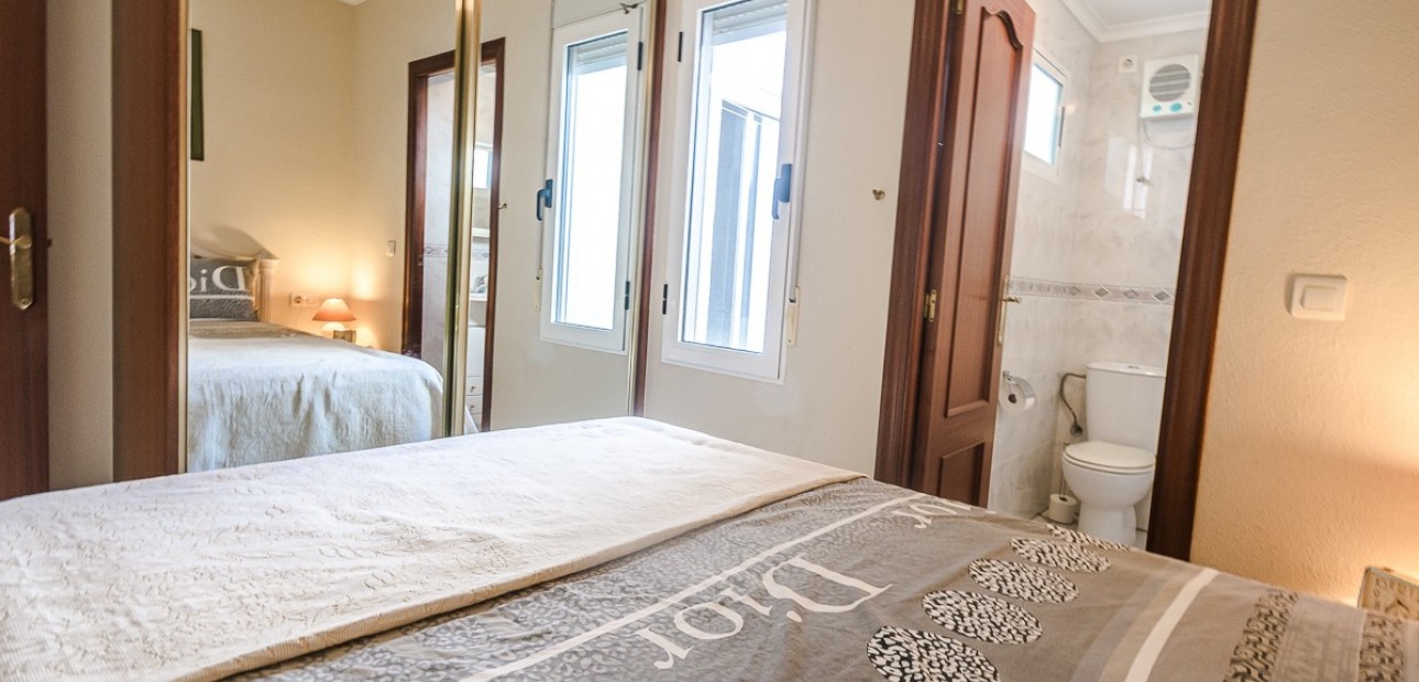 Herverkoop - House -
Torrevieja - Calas Blancas