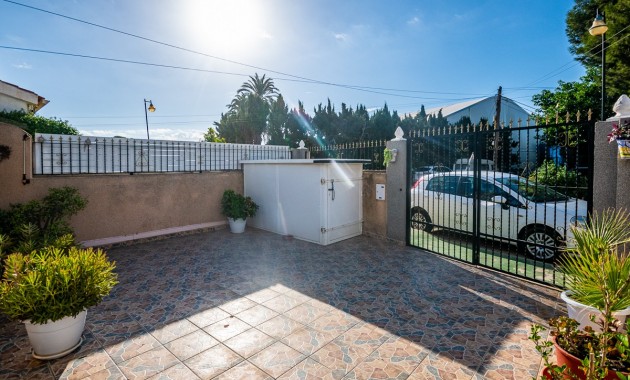 Herverkoop - House -
Torrevieja - Calas Blancas