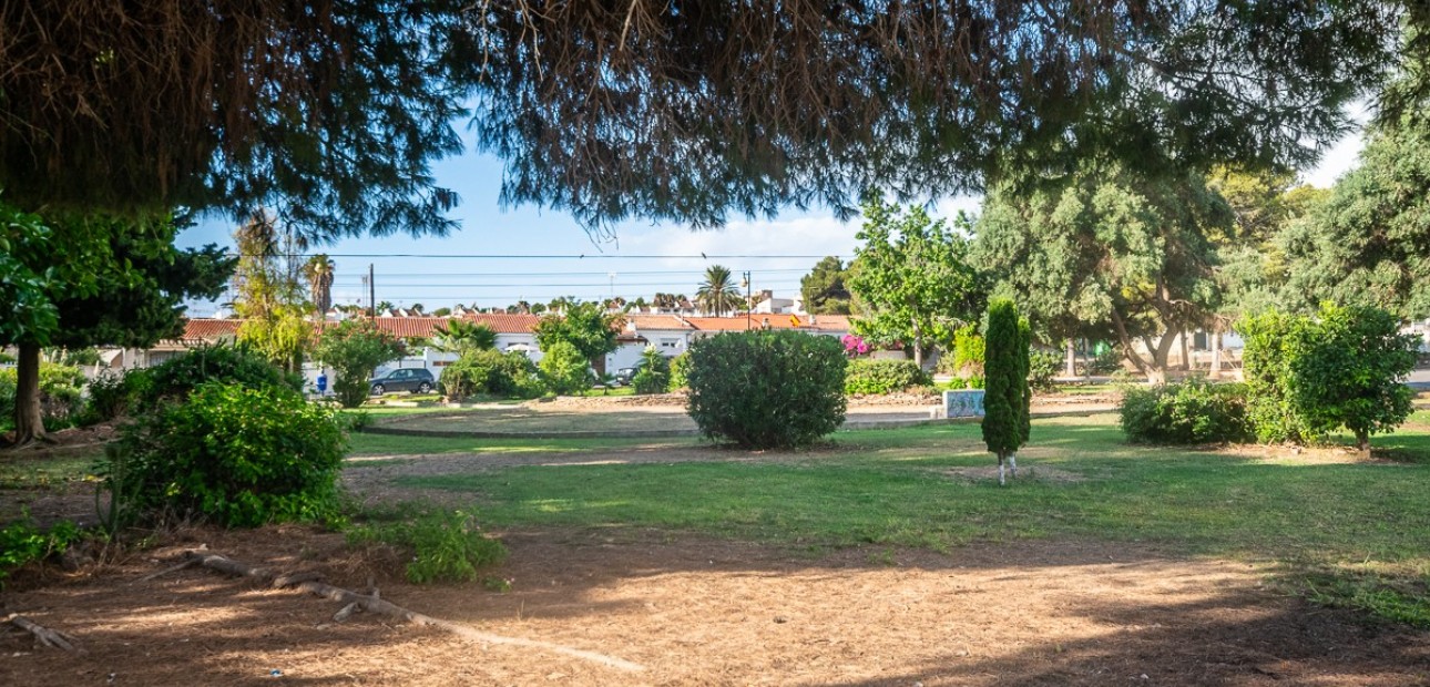 Herverkoop - House -
Torrevieja - Calas Blancas