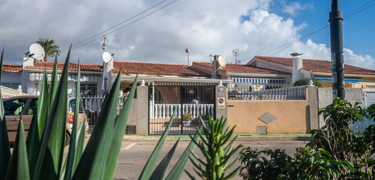 Herverkoop - House -
Torrevieja - Calas Blancas