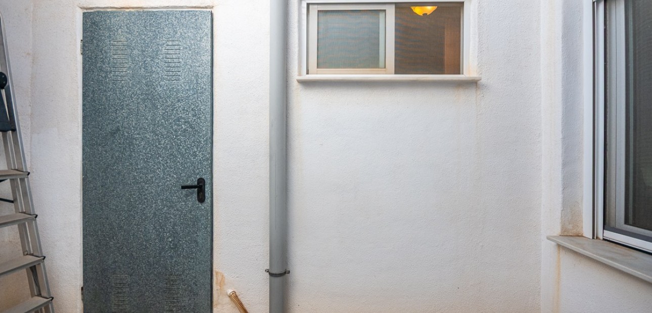 Herverkoop - House -
Torrevieja - Calas Blancas