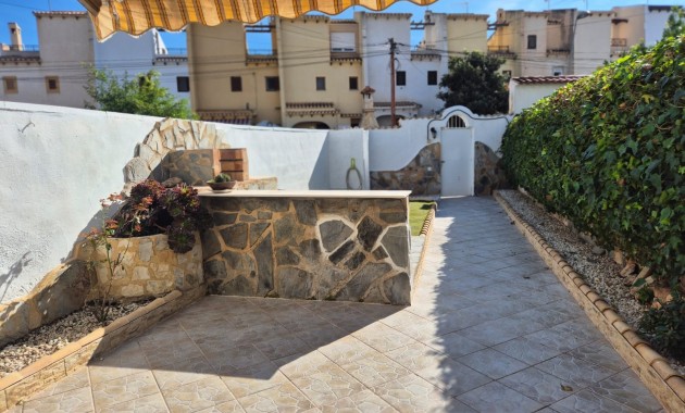 Herverkoop - House -
Torrevieja - LOS BALCONES - LOS ALTOS