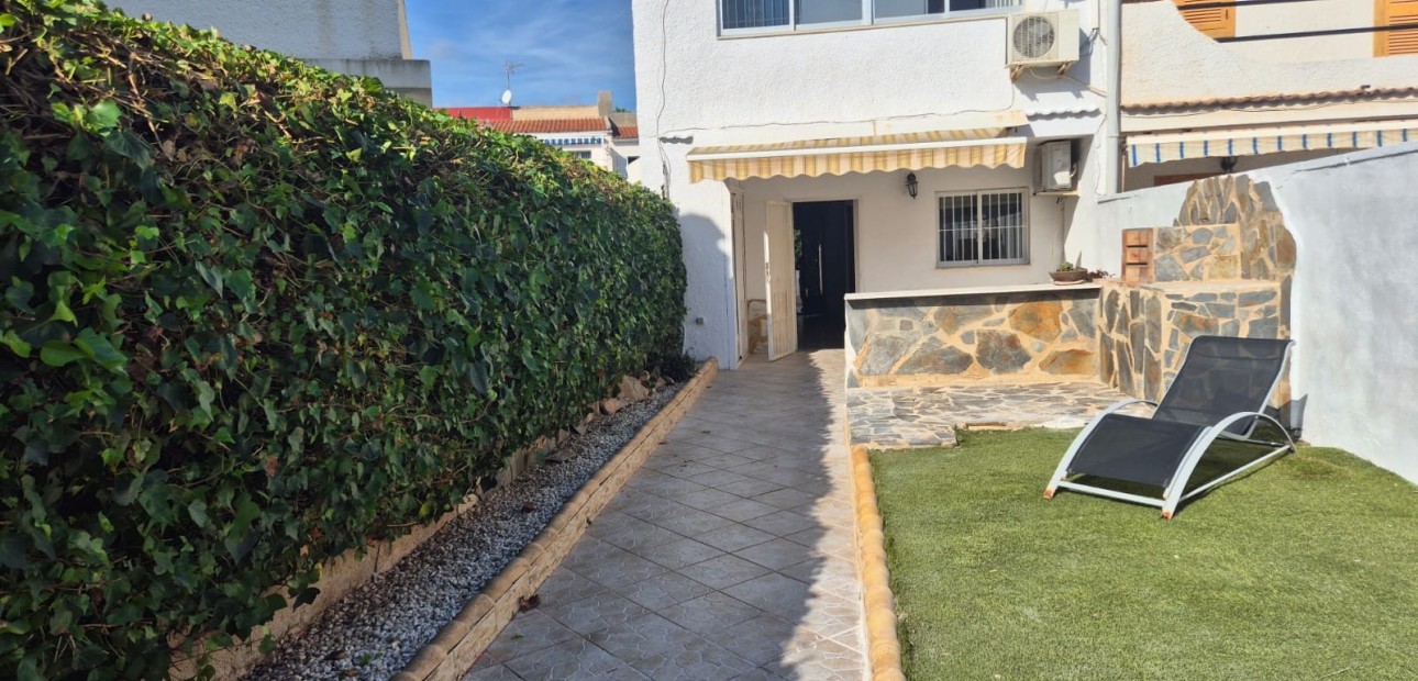 Herverkoop - House -
Torrevieja - LOS BALCONES - LOS ALTOS