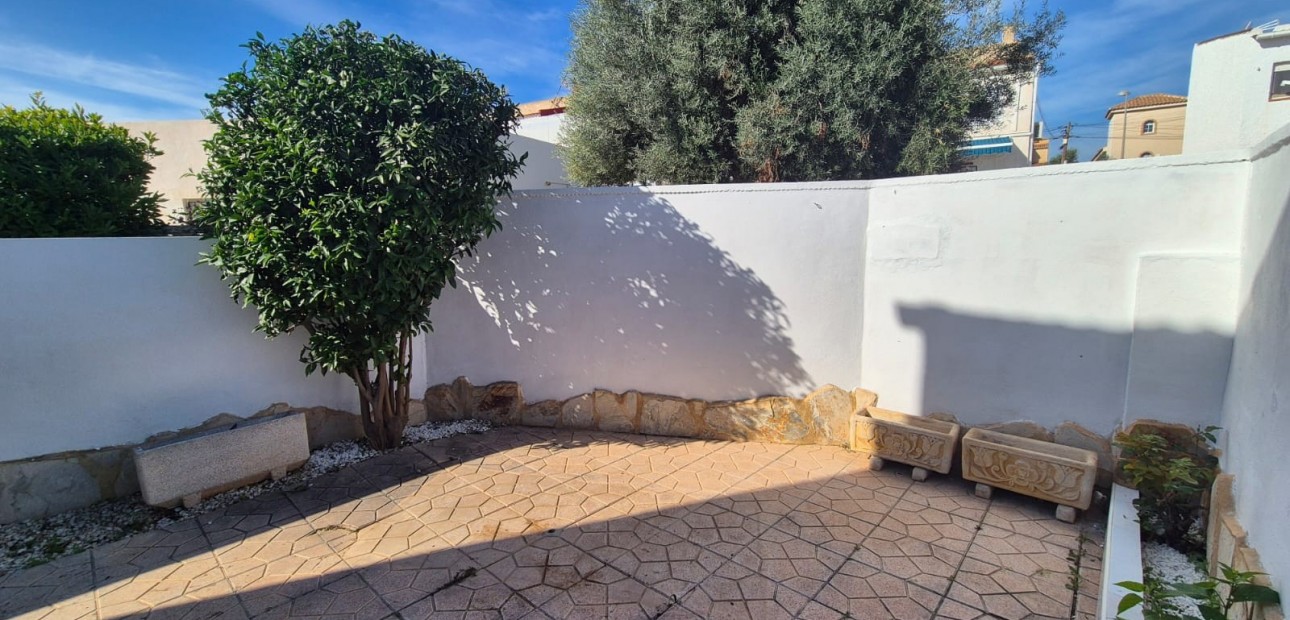 Herverkoop - House -
Torrevieja - LOS BALCONES - LOS ALTOS