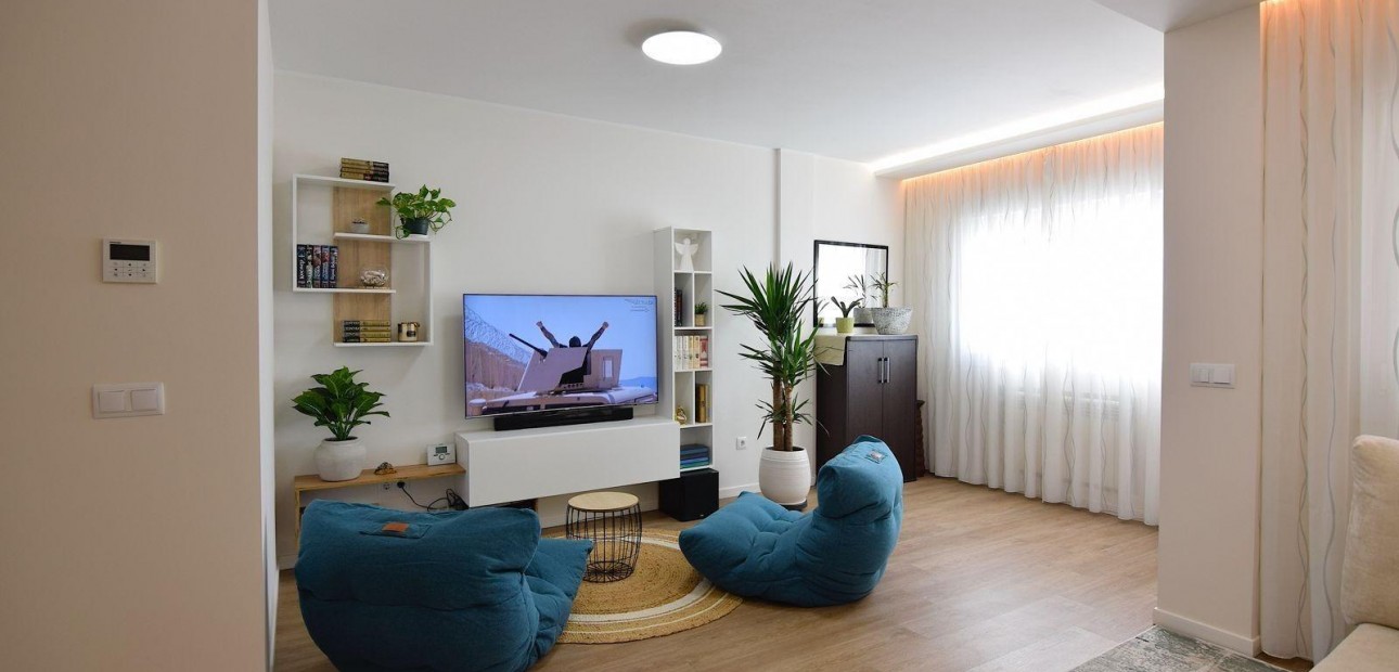 Herverkoop - duplex -
Torrevieja - La Siesta - El Salado - Torreta