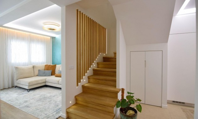 Herverkoop - duplex -
Torrevieja - La Siesta - El Salado - Torreta