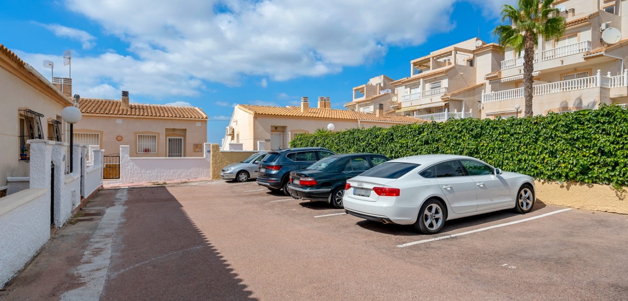 Herverkoop - Herenhuis -
Ciudad Quesada - Ciudad Quesada - Town