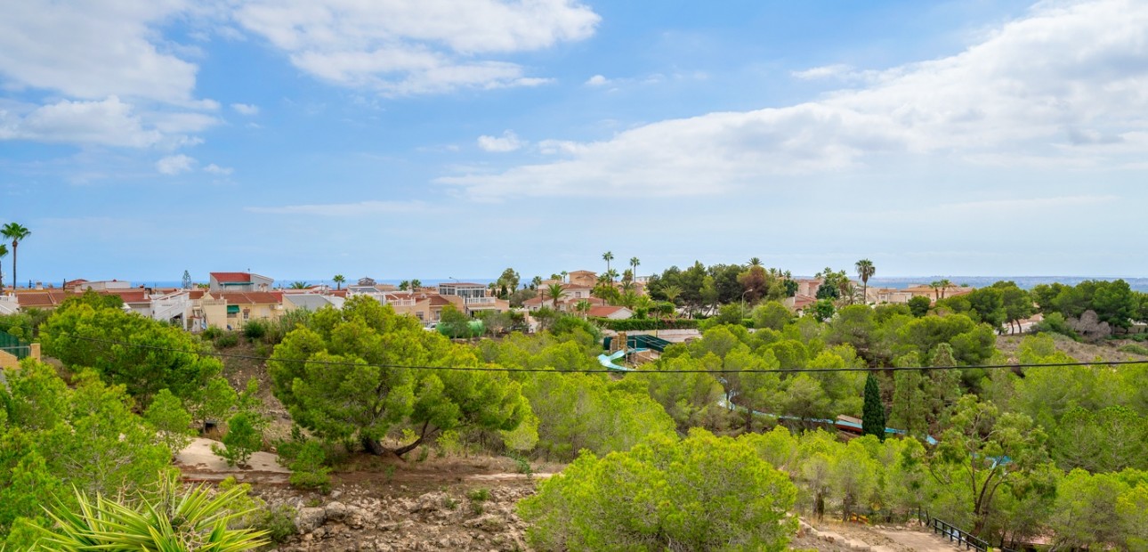 Herverkoop - Herenhuis -
Ciudad Quesada - Ciudad Quesada - Town