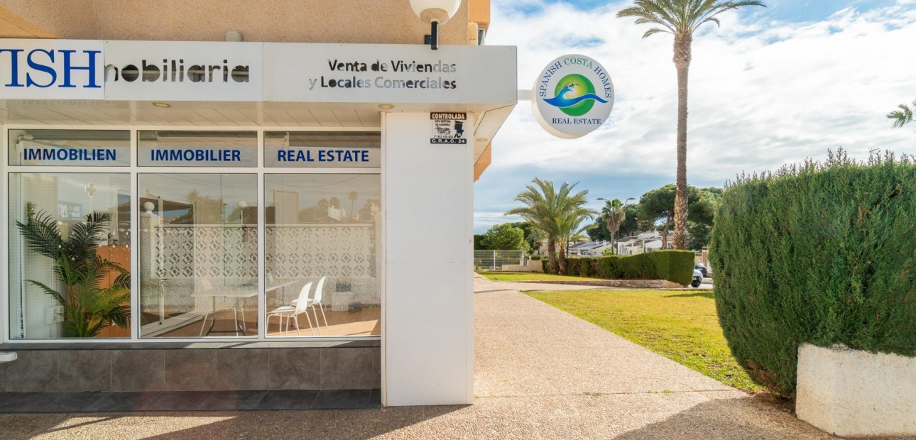Verhuur - Commercial Unit -
Orihuela Costa - La Zenia