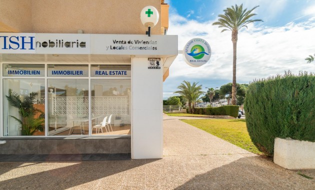 Verhuur - Commercial Unit -
Orihuela Costa - La Zenia