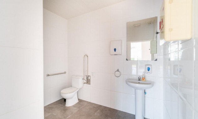 Verhuur - Commercial Unit -
Orihuela Costa - La Zenia