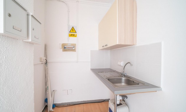 Verhuur - Commercial Unit -
Orihuela Costa - La Zenia