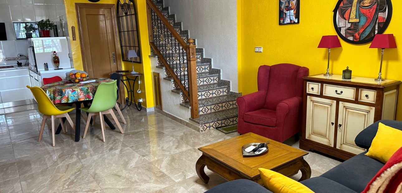 Herverkoop - Herenhuis -
Bigastro