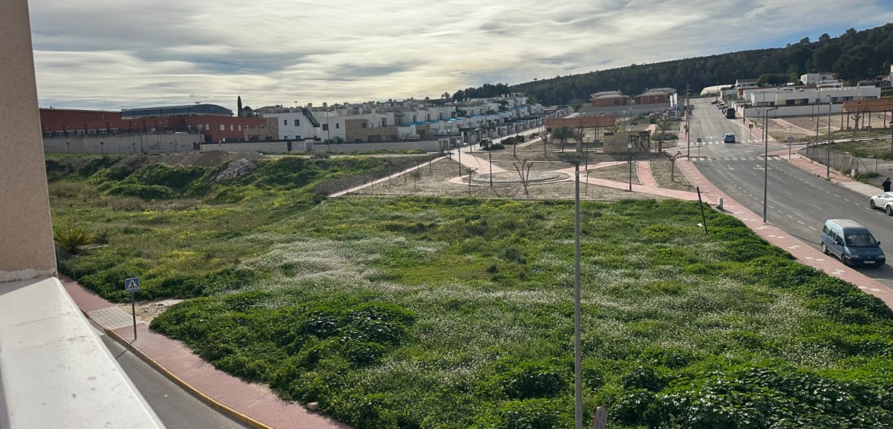 Herverkoop - Herenhuis -
Bigastro