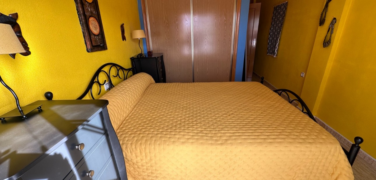 Herverkoop - Herenhuis -
Bigastro