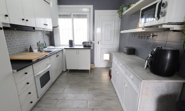 Herverkoop - Bungalow -
Orihuela Costa - La Regia