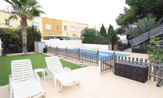 Herverkoop - Bungalow -
Orihuela Costa - La Regia