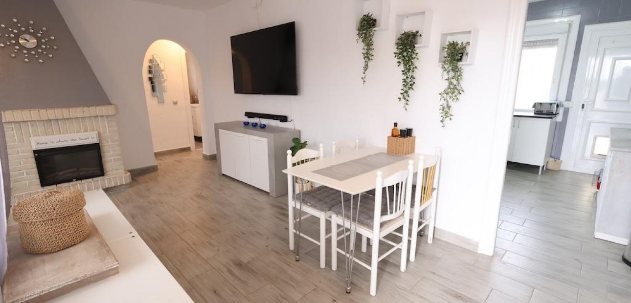 Herverkoop - Bungalow -
Orihuela Costa - La Regia