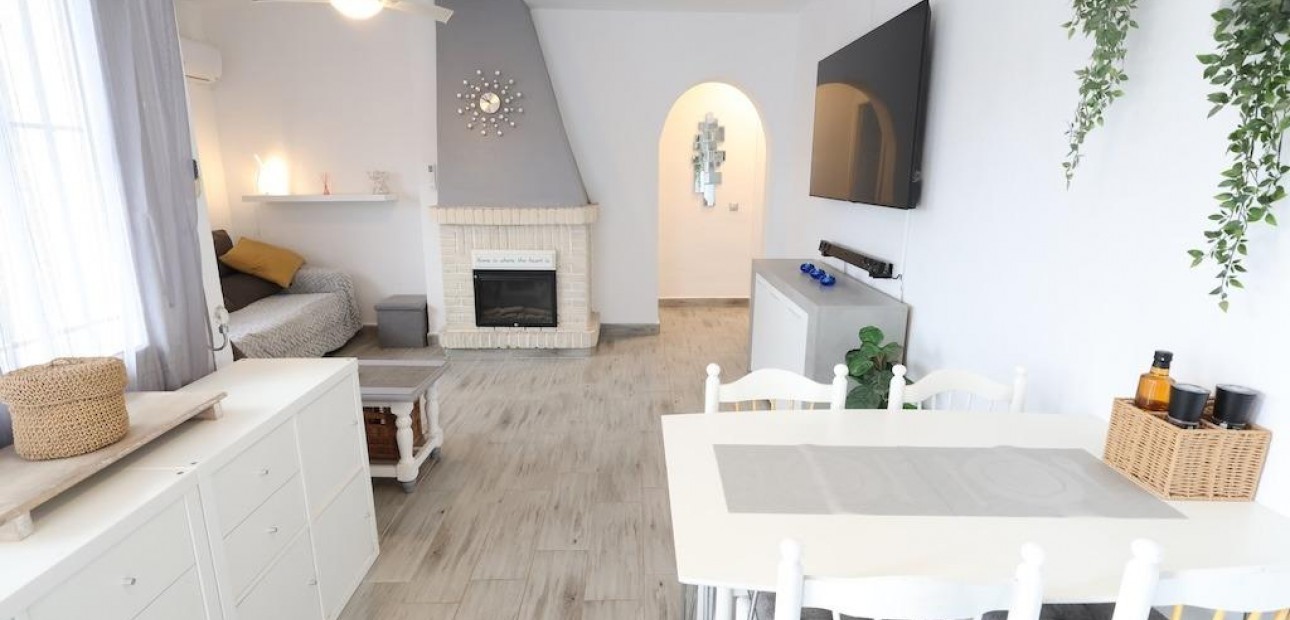 Herverkoop - Bungalow -
Orihuela Costa - La Regia