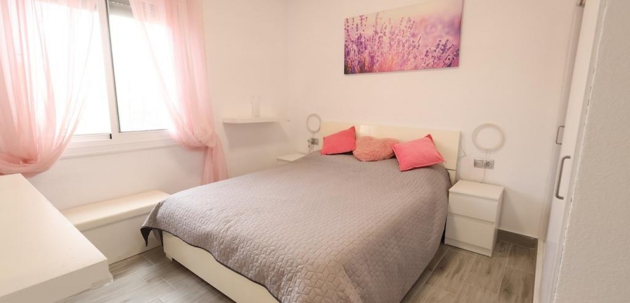 Herverkoop - Bungalow -
Orihuela Costa - La Regia