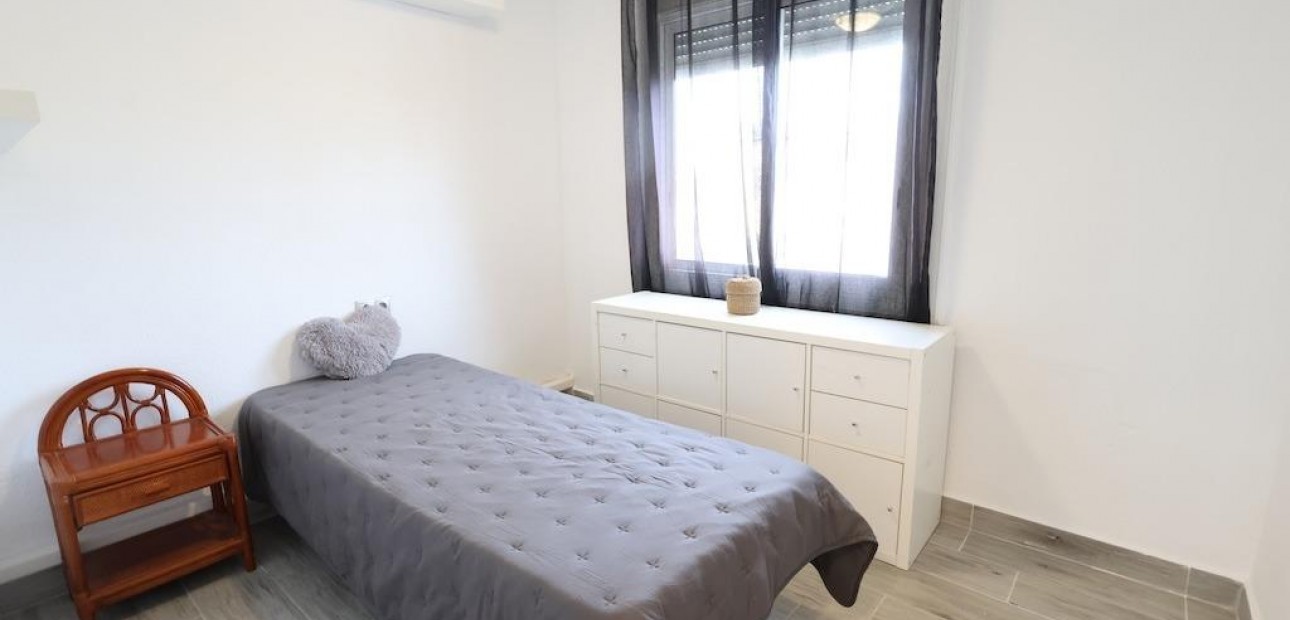 Herverkoop - Bungalow -
Orihuela Costa - La Regia