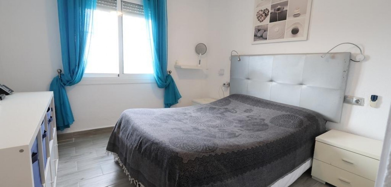 Herverkoop - Bungalow -
Orihuela Costa - La Regia