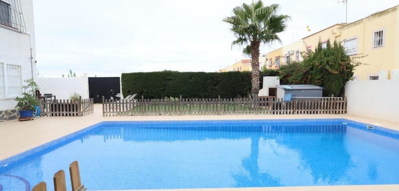 Herverkoop - Bungalow -
Orihuela Costa - La Regia