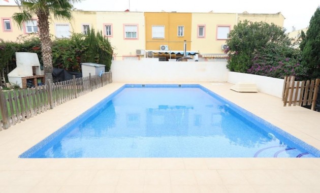 Herverkoop - Bungalow -
Orihuela Costa - La Regia