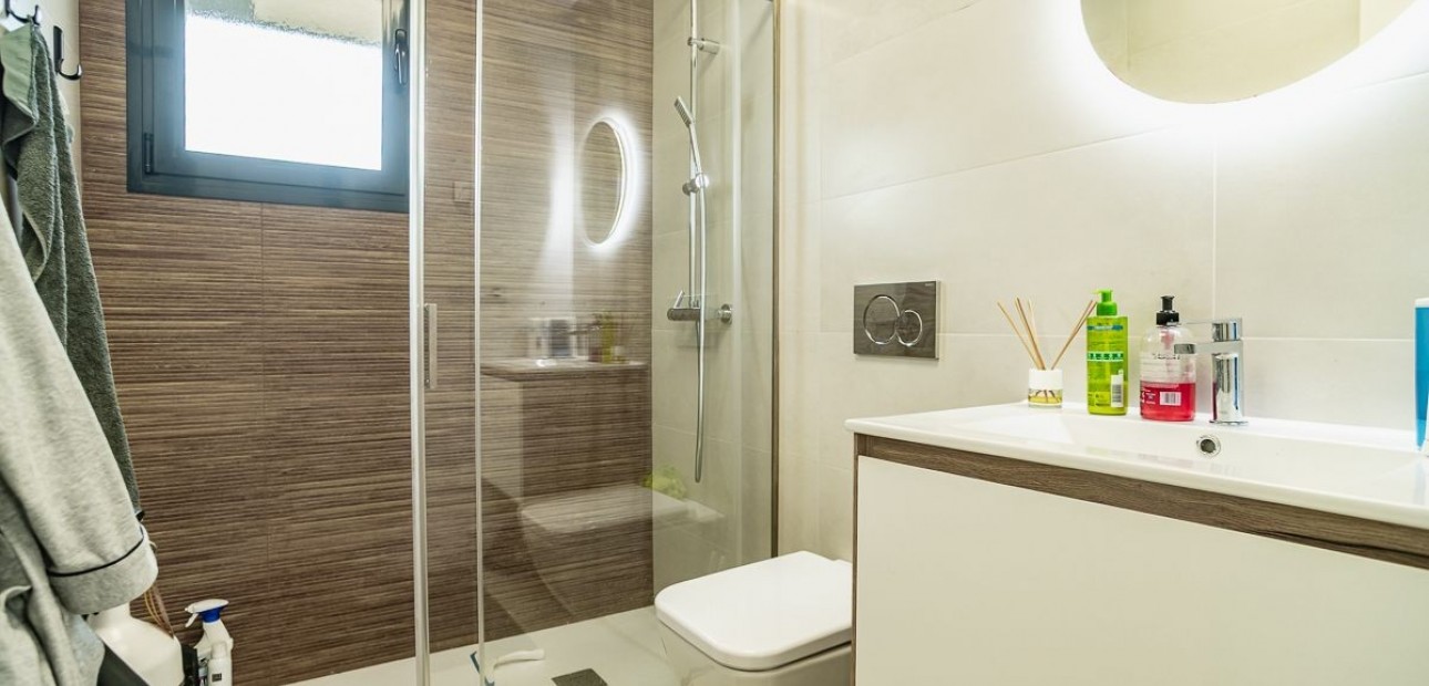 Herverkoop - Appartement / flat -
Torrevieja - Calas Blancas