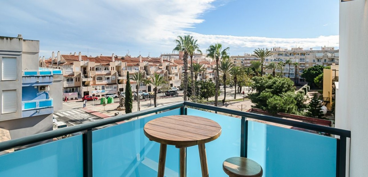 Herverkoop - Appartement / flat -
Torrevieja - Calas Blancas