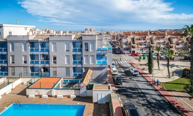 Herverkoop - Appartement / flat -
Torrevieja - Calas Blancas