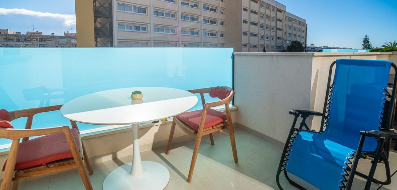 Herverkoop - Appartement / flat -
Torrevieja - Calas Blancas