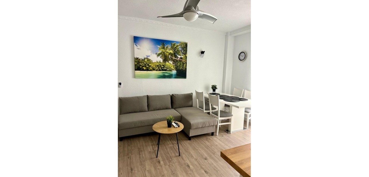 Herverkoop - Appartement / flat -
Torrevieja - Torrejón