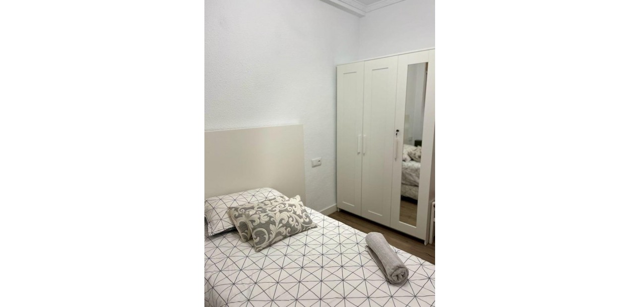 Herverkoop - Appartement / flat -
Torrevieja - Torrejón