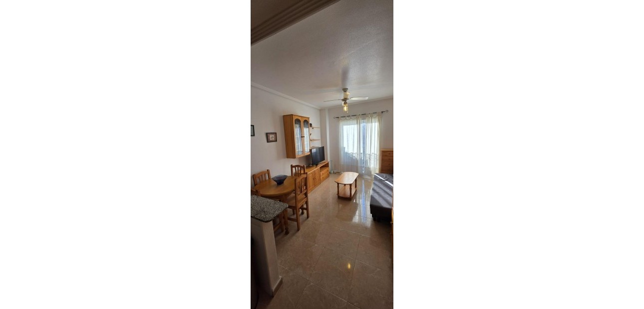 Herverkoop - Studio -
Torrevieja - torrevieja