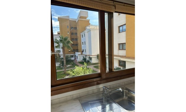 Herverkoop - Appartement / flat -
Torrevieja - Punta prima