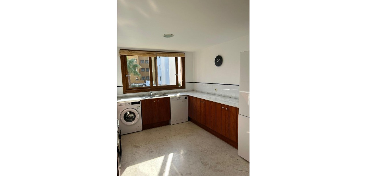 Herverkoop - Appartement / flat -
Torrevieja - Punta prima