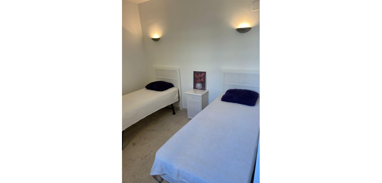 Herverkoop - Appartement / flat -
Torrevieja - Punta prima