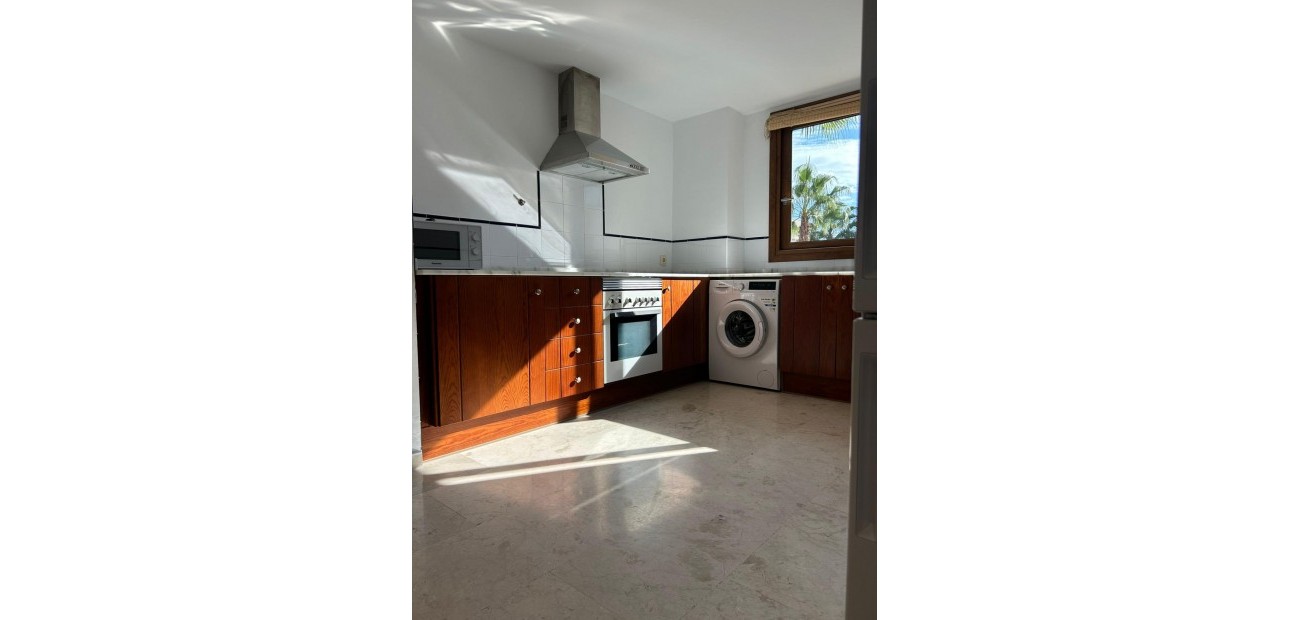 Herverkoop - Appartement / flat -
Torrevieja - Punta prima