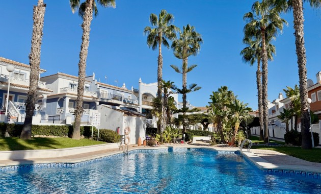 Herverkoop - Semi Detached Villa -
Ciudad Quesada - Doña Pepa