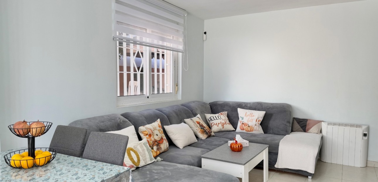 Herverkoop - Semi Detached Villa -
Ciudad Quesada - Doña Pepa