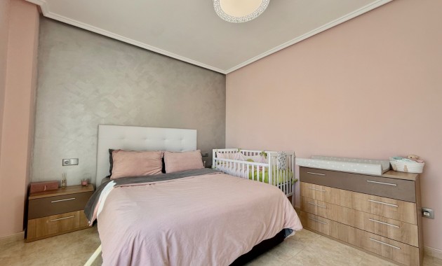 Herverkoop - Semi Detached Villa -
Ciudad Quesada - Doña Pepa